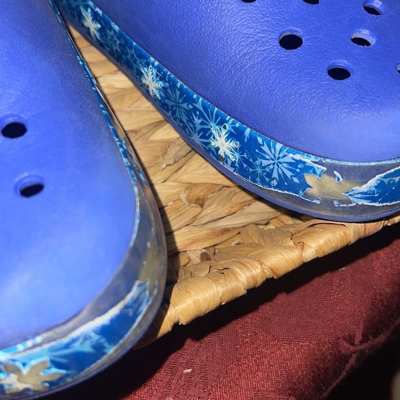 Crocs Crocslights Frozen Girl’s Clogs - Size: 13c - Picture 7 of 7